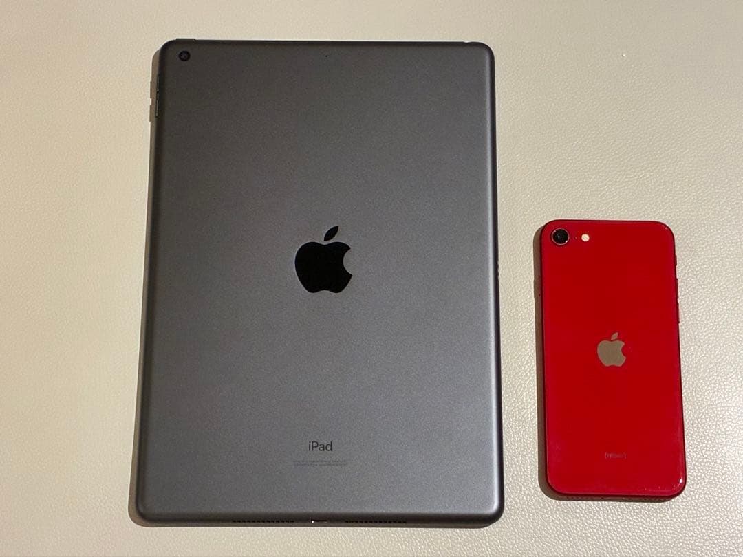 iPad 第7世代32GB+ iPhone SE2 64GBセット