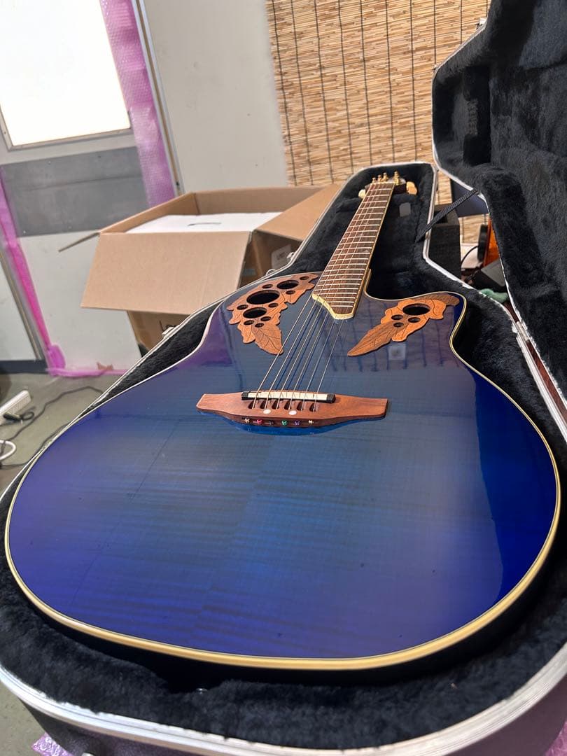 Ovation エレアコ　ギター 韓国製　美品　CSE44 ハードケース付き