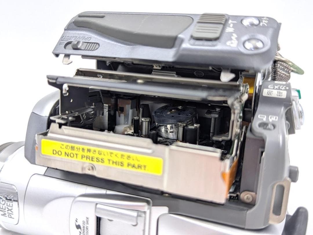 miniDVのダビングに！ Canon ビデオカメラ DM-FV M100 01