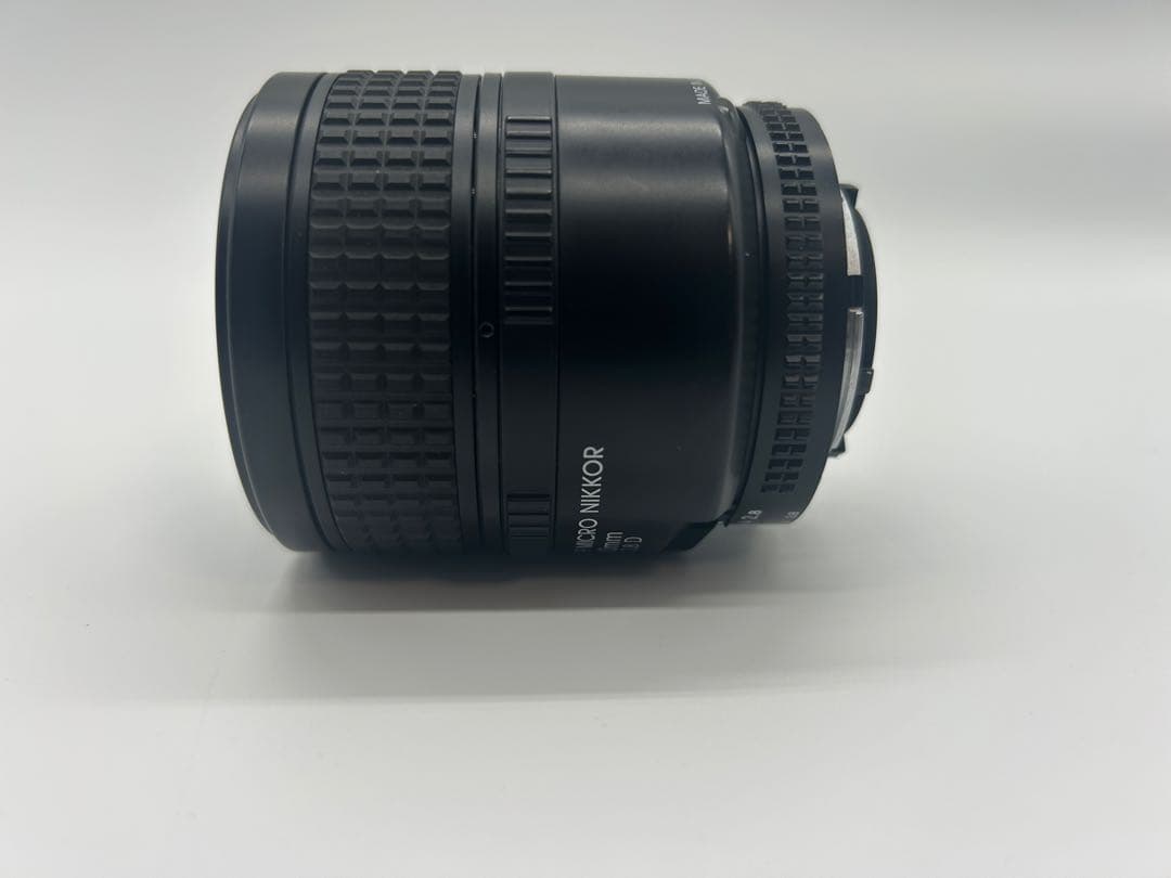 Nikon AF Micro-Nikkor 60mm f2.8D（マクロレンズ）