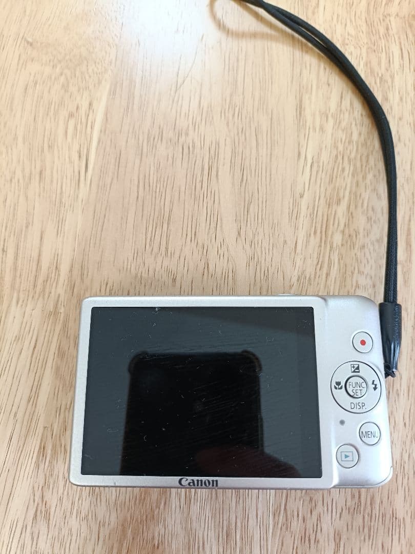 Canon IXY 210F　デジタルカメラ 本体、バッテリーパック、充電器