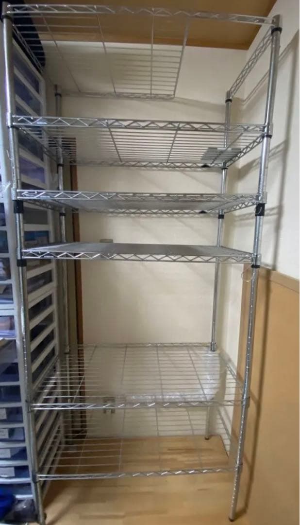 4段スチールラック 高さ調整可能　ERECTA