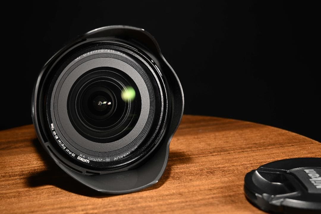 ニコン Nikon D5600＋レンズ3本＋純正バッテリー×2 セット (中古)