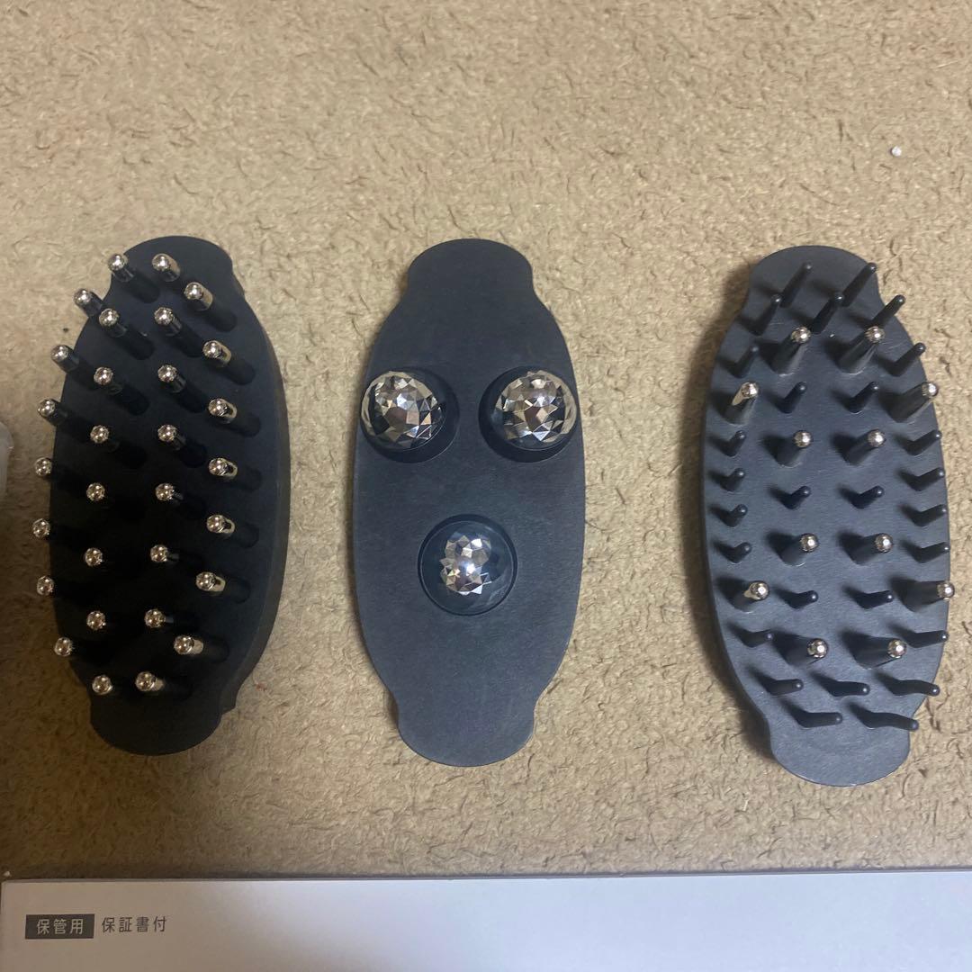 最新機種　希少商品　ヴェーダハイパーリフトブラシ　ヤーマン