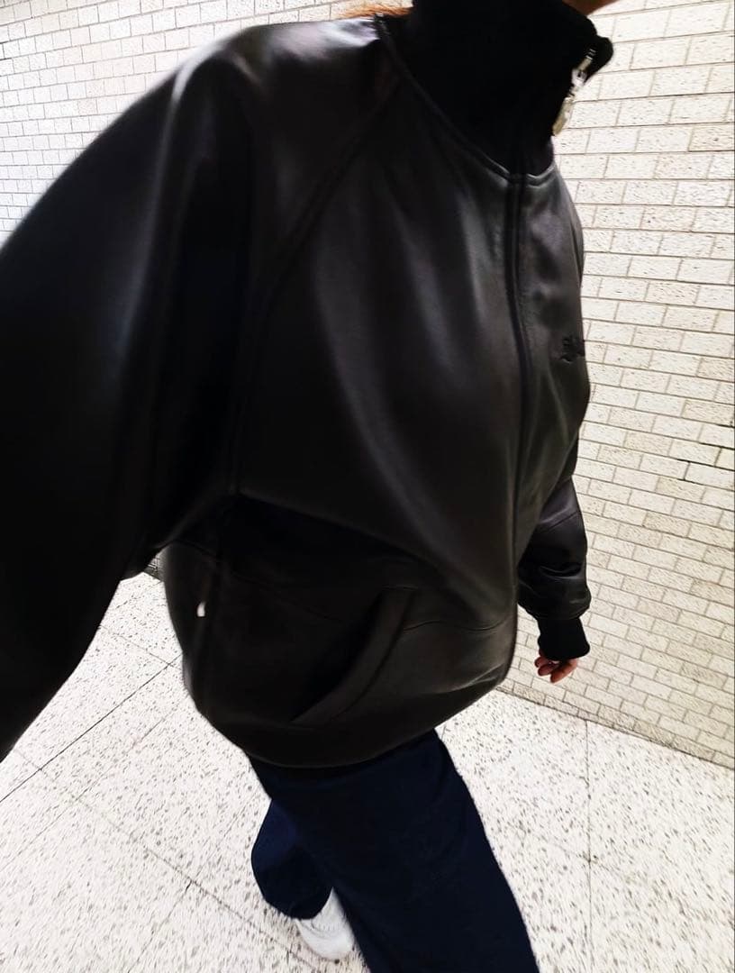 WAKE SL Track Jacket by CCU トラックジャケット　1