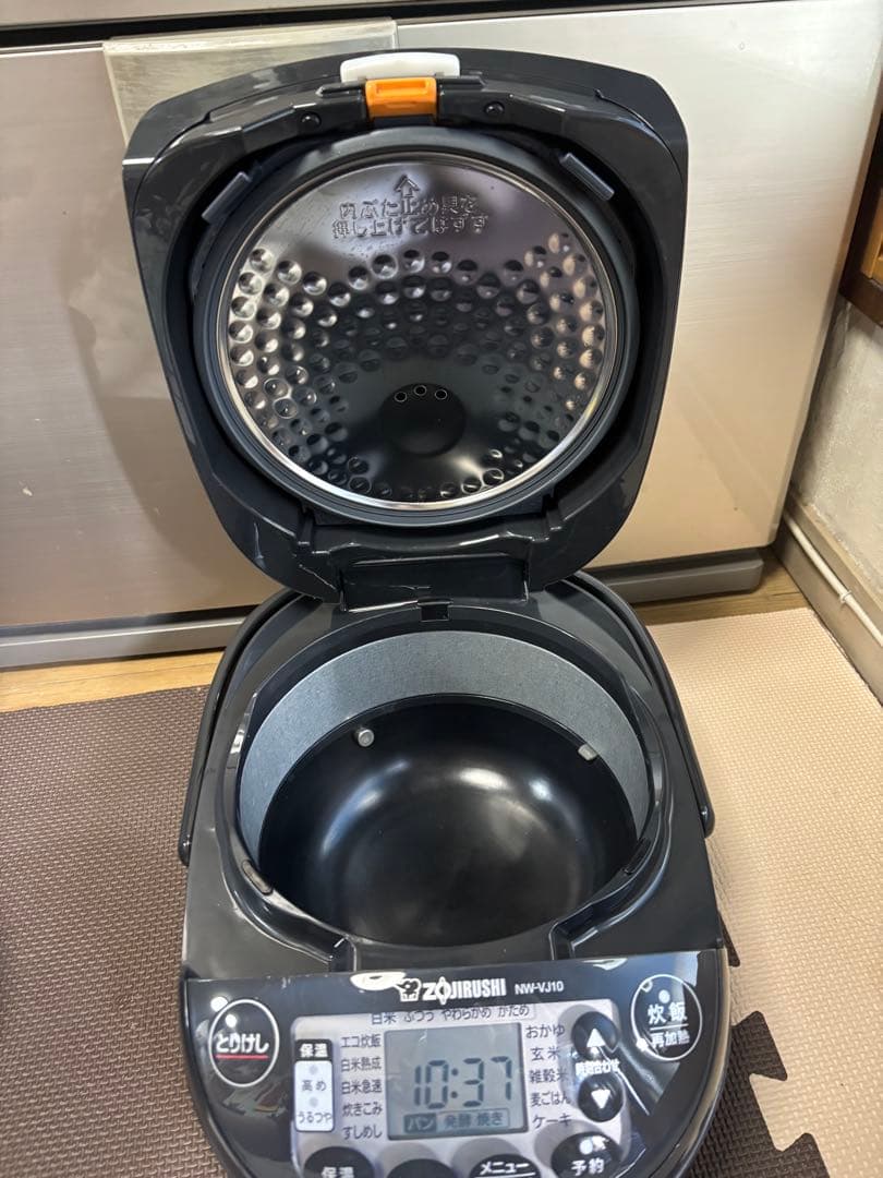 [美品]象印 IH炊飯器5.5号炊き　NW-VJ10 2025年製