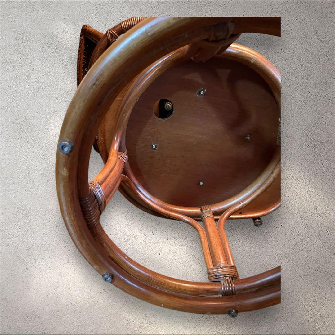 KAZAMA 籐　360度回転椅子　クッション有　引取り可（割引）