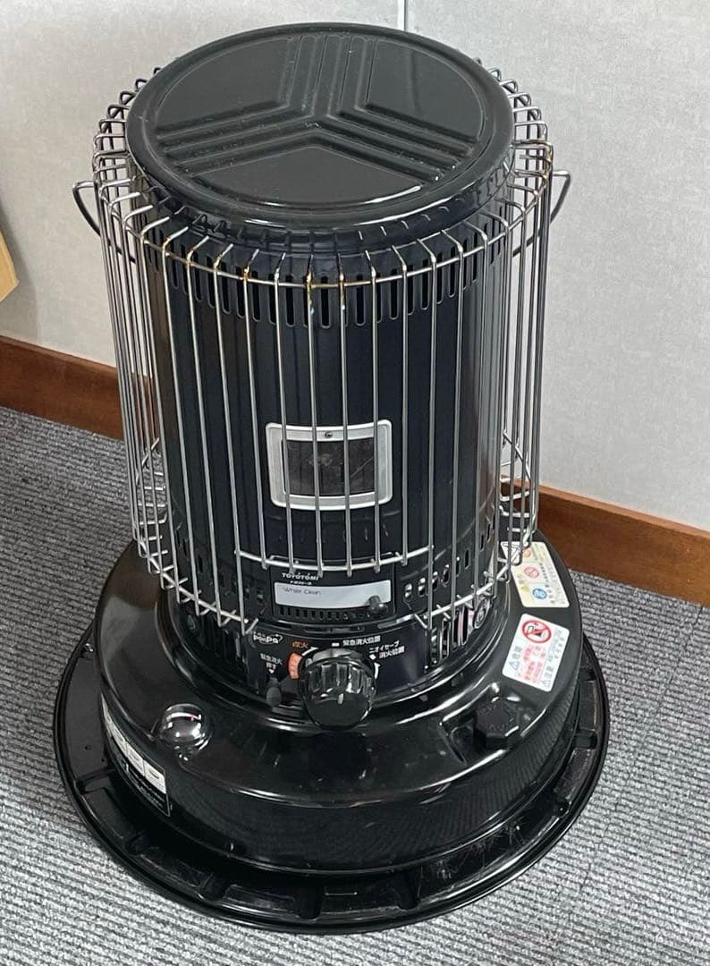 トヨトミ⭐️石油ストーブ　KS-67H 2018年製　ブラック　動作確認済み