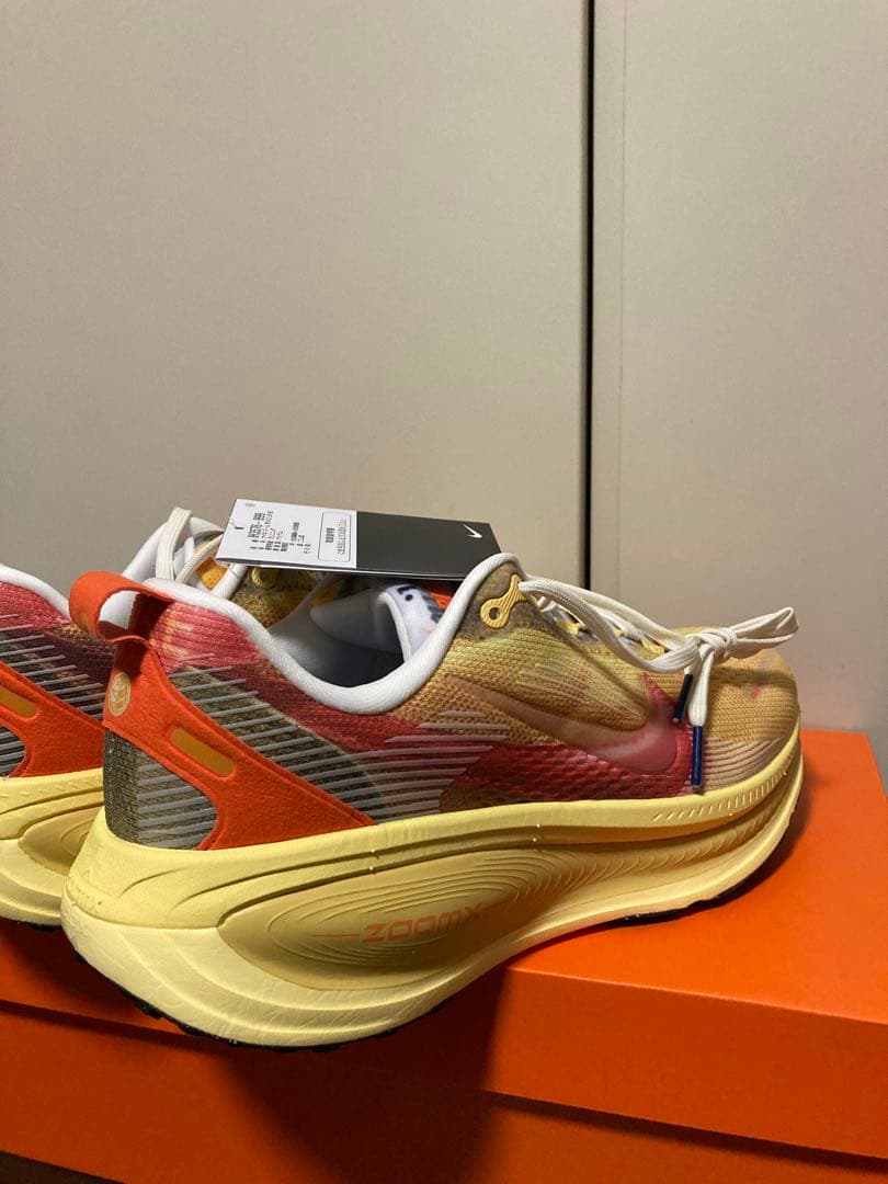 NIKE ナイキ ボメロ 18 SE マルチカラー 26.5cm