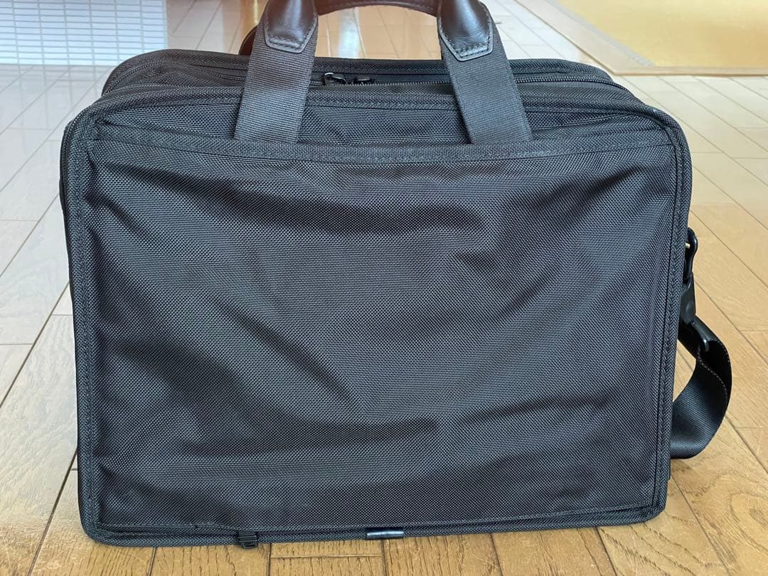 TUMI トゥミ ALPHA 2WAY エクスパンダブル ブリーフケース