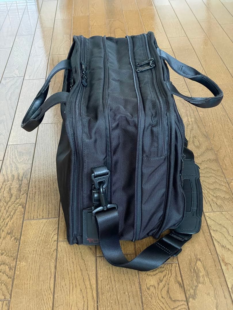 TUMI トゥミ ALPHA 2WAY エクスパンダブル ブリーフケース