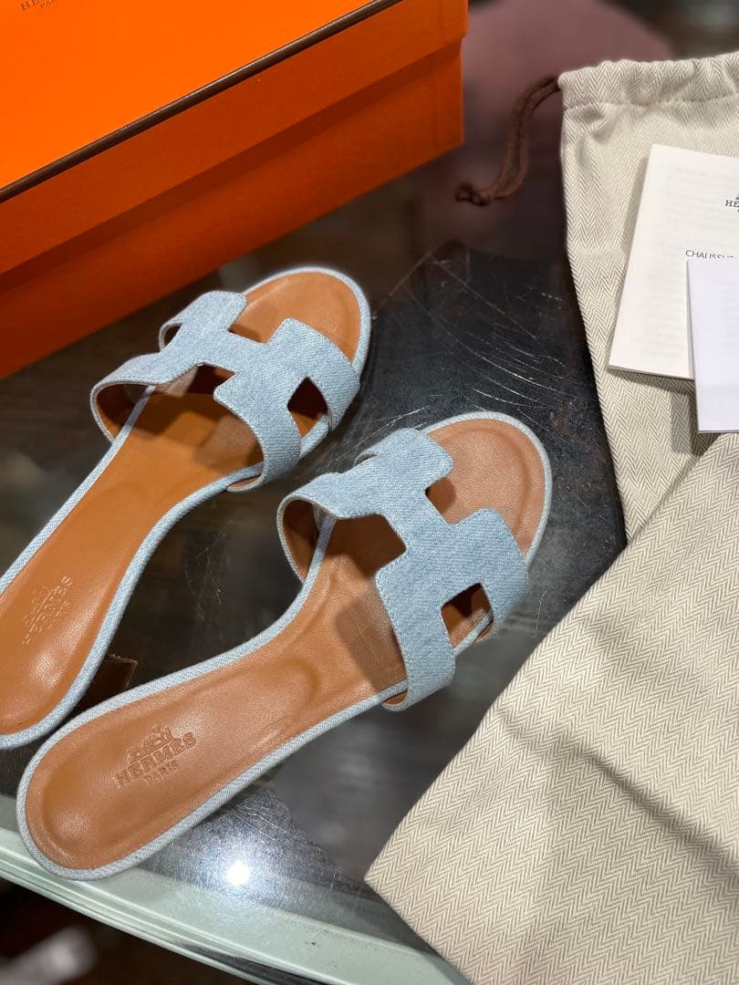 エルメス　Hermes サンダル 《オアジス》