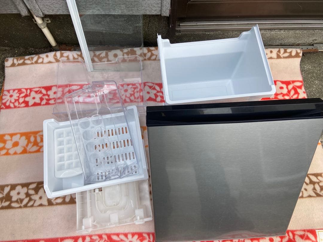 A537 美品 AQUA 2022年製 126L 冷蔵庫 シルバー