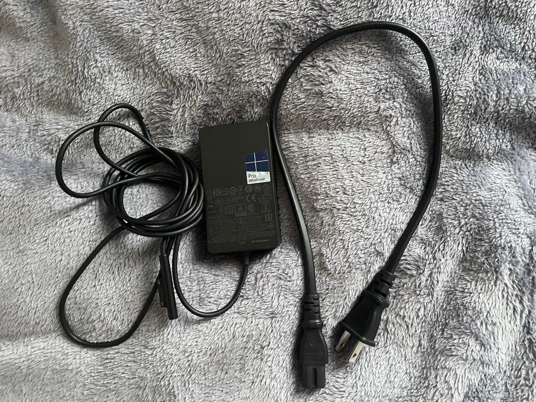 surfacepro第5世代 128GB キーボード、カバー付属