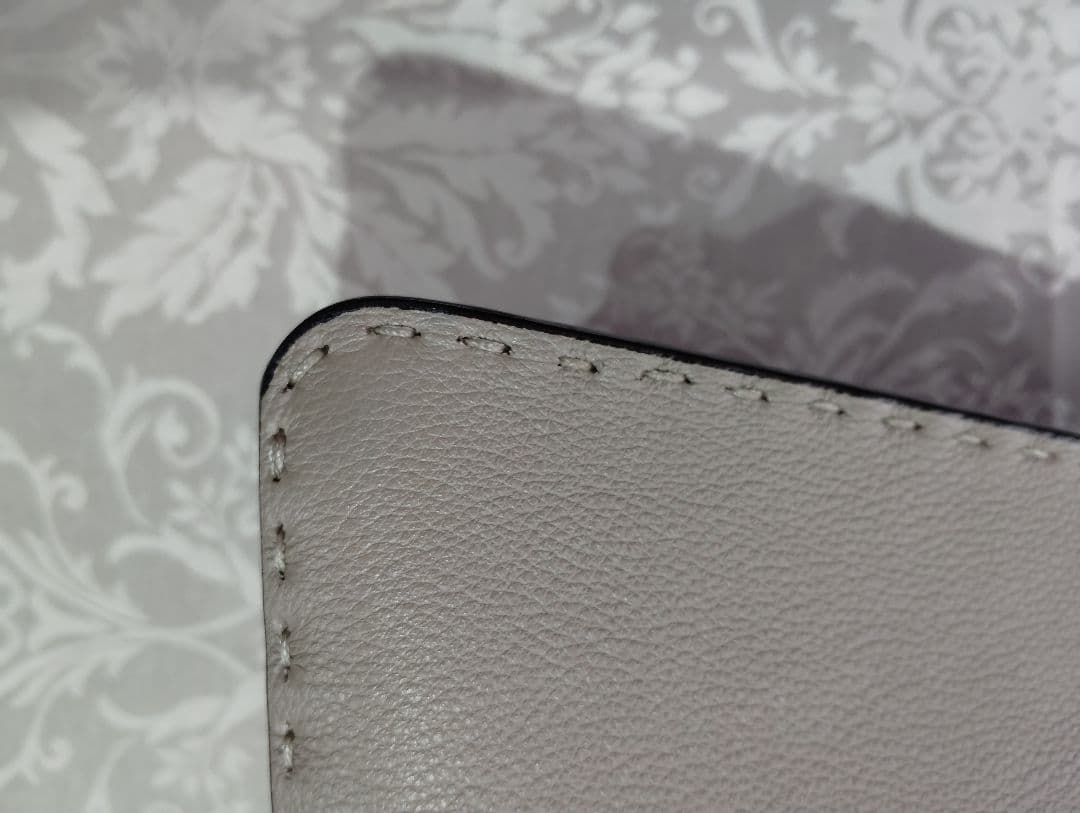 FENDI ピーカーブーアイシーユー　ミディアム