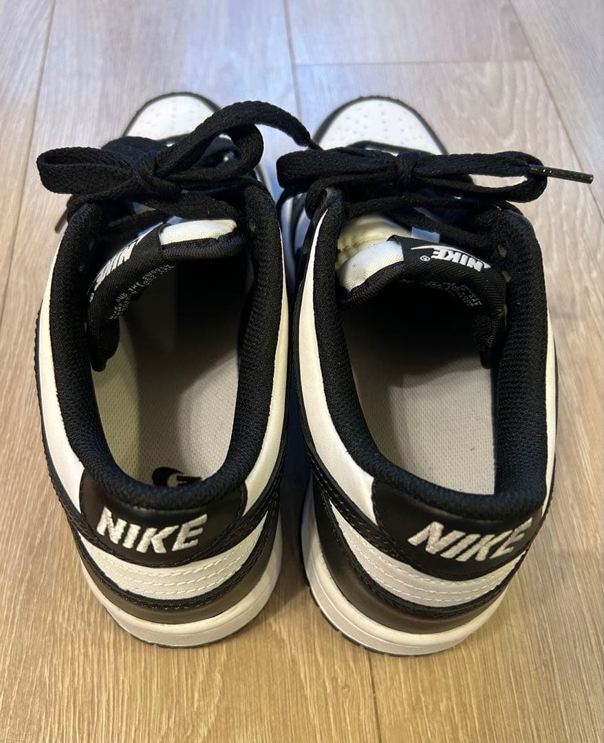 【試着のみ】NIKE ダンク ロー パンダ ジュニアシューズ23.5cm