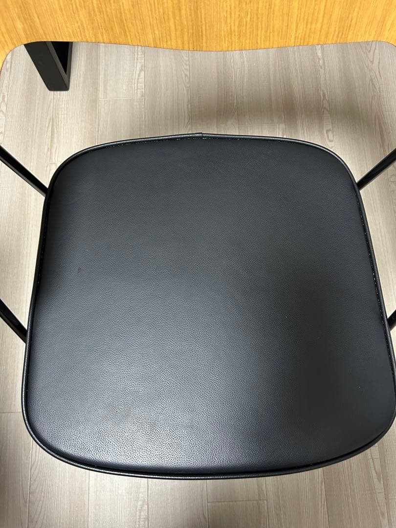 ACTUS 675チェア（レザー）(送料込み)