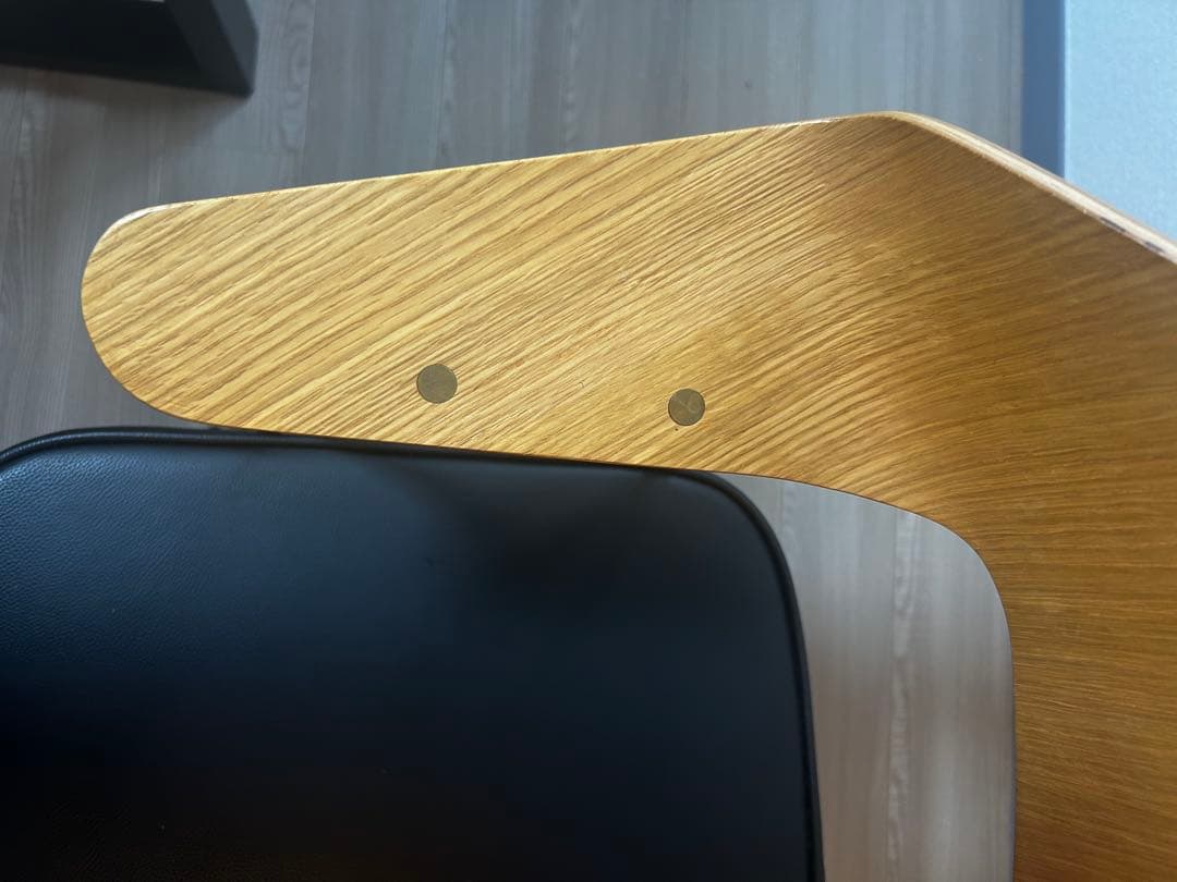 ACTUS 675チェア（レザー）(送料込み)