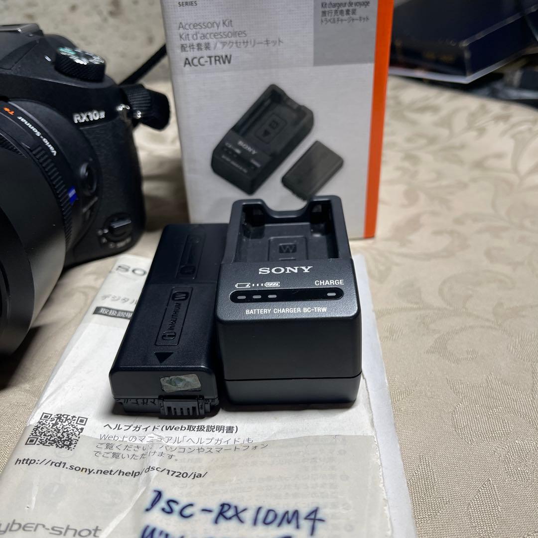 SONY サイバーショット　DSC-RX10M-4