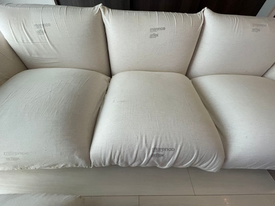 定価984,500円　marenco マレンコ　arflex アルフレックス