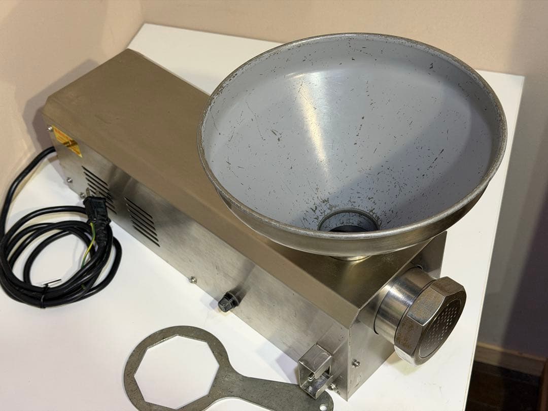 生蕎麦製麺機　生粉打ち名人　オホーツク物流　中古美品