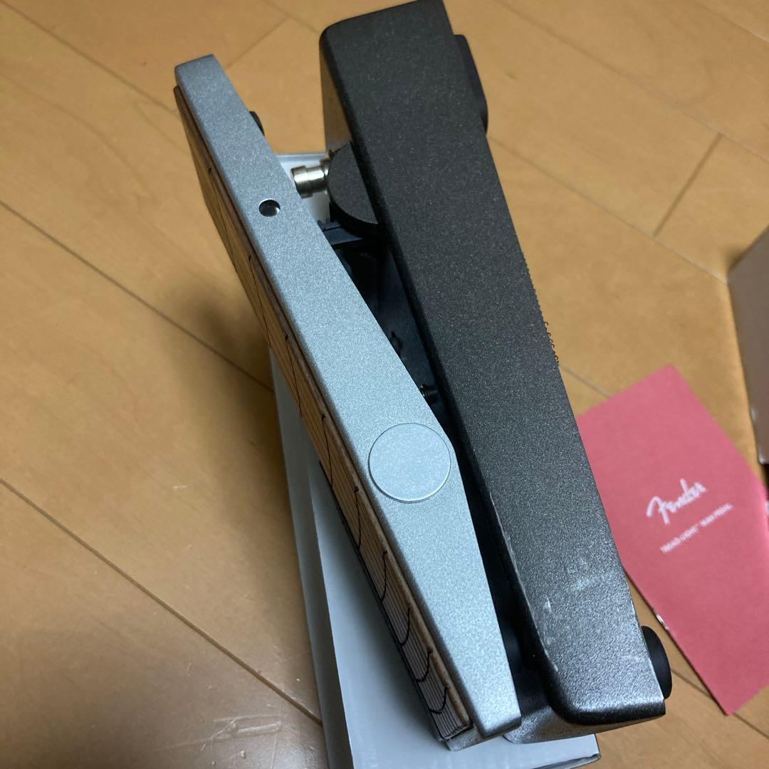 FENDER ( フェンダー )ワウTread-Light Wah Pedal