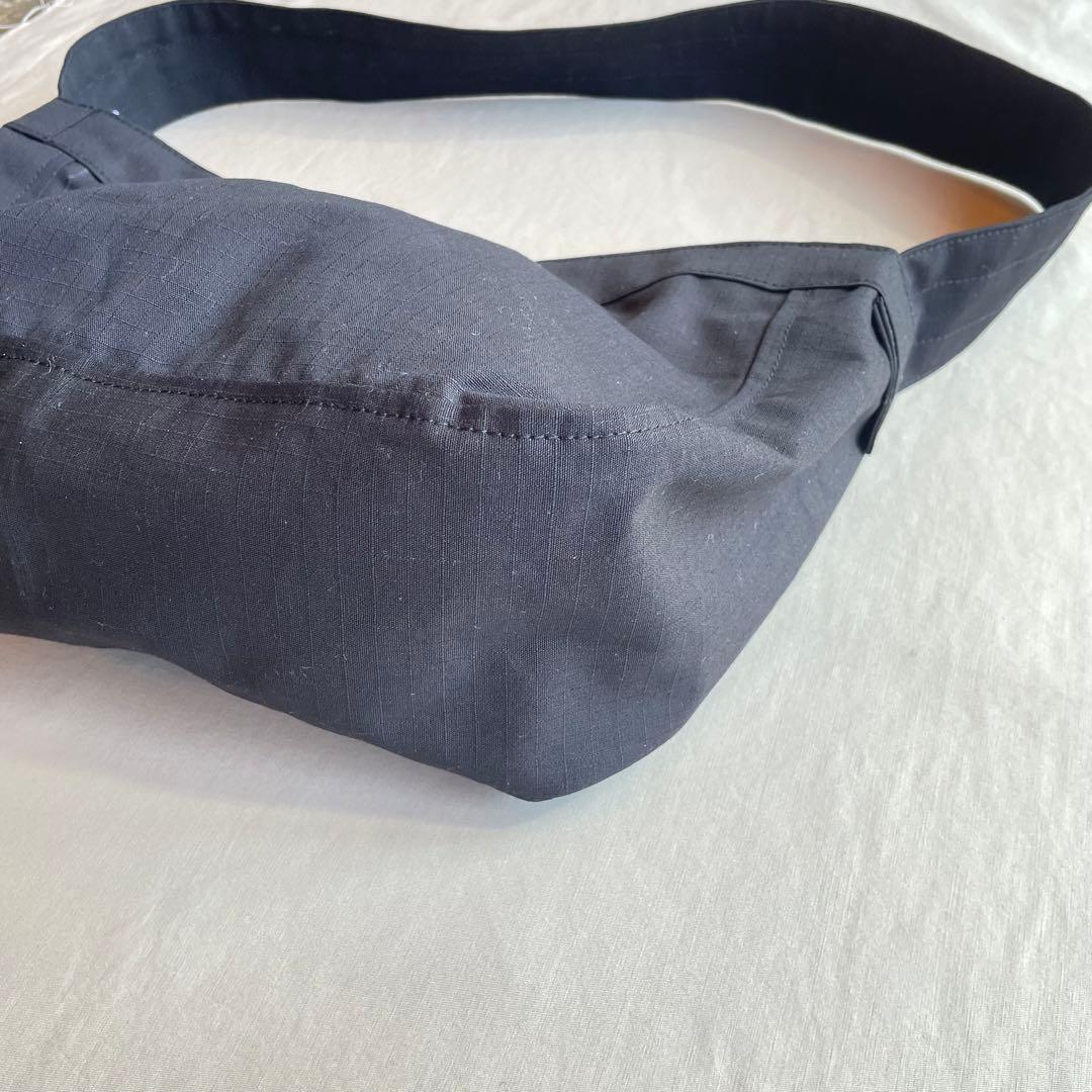 【ニュースペーパーバッグ】リップストップ　ブラック　ショルダー　ビンテージ