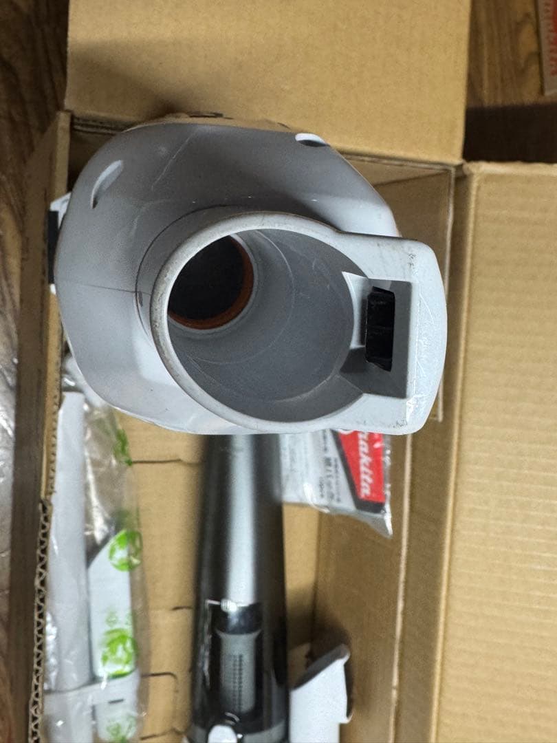 美品 マキタ CL002G 40Vmax 紙パック＋サイクロンクリーナー 本体