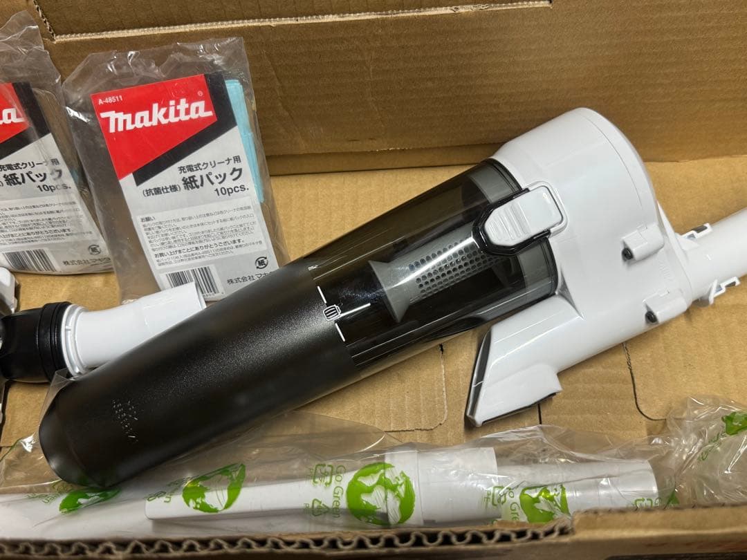 美品 マキタ CL002G 40Vmax 紙パック＋サイクロンクリーナー 本体