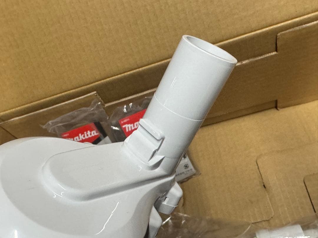 美品 マキタ CL002G 40Vmax 紙パック＋サイクロンクリーナー 本体