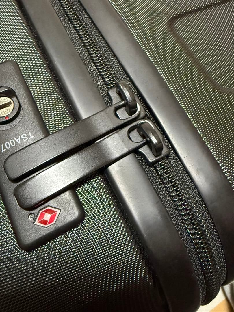 無印良品　バーを自由に調節できる　ハードキャリーケース（３６Ｌ）黒