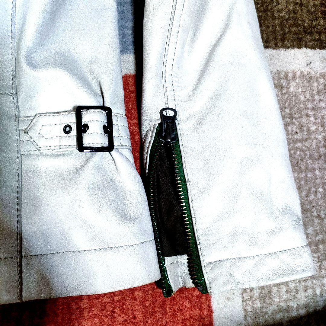 イタリアカラー　ホワイトレザージャケット　本革