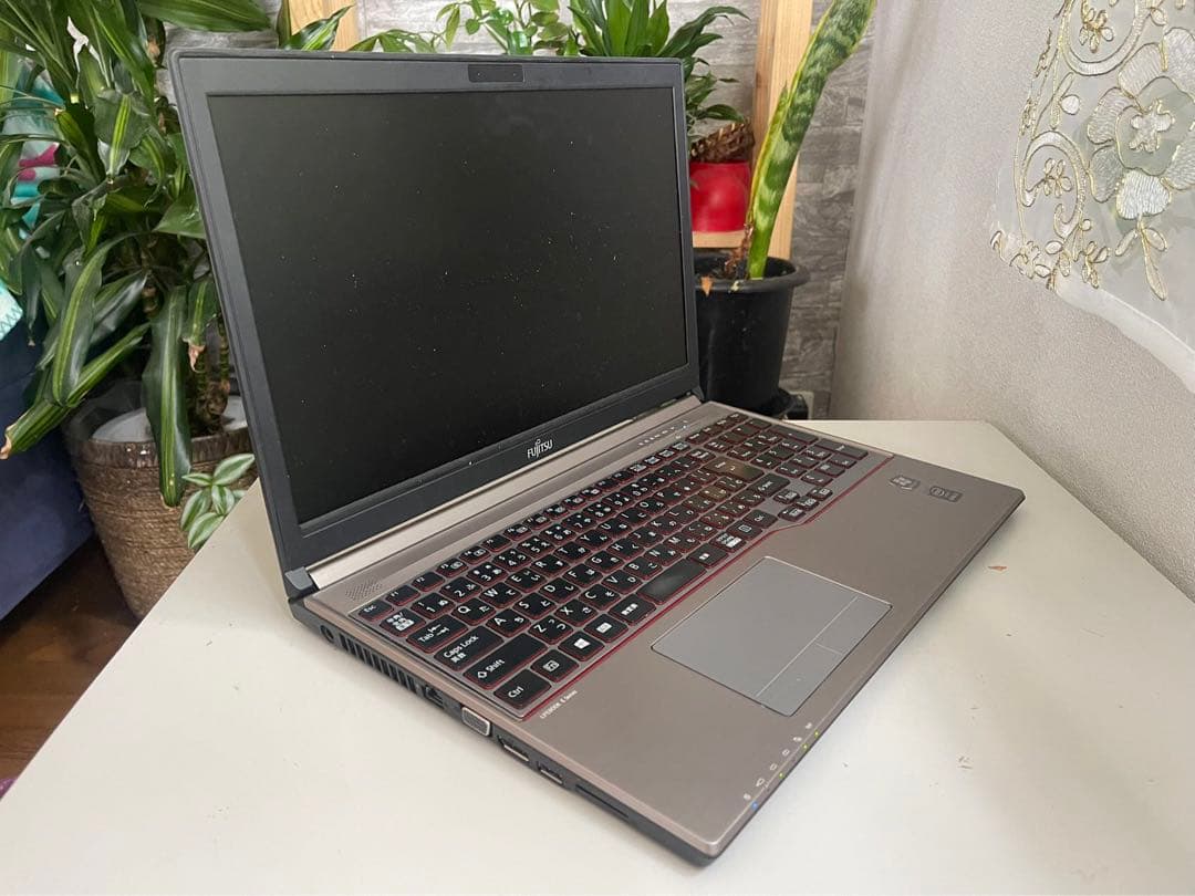 中古 FUJITSULIFEBOOK Core i5-4310M パソコンノ-ト
