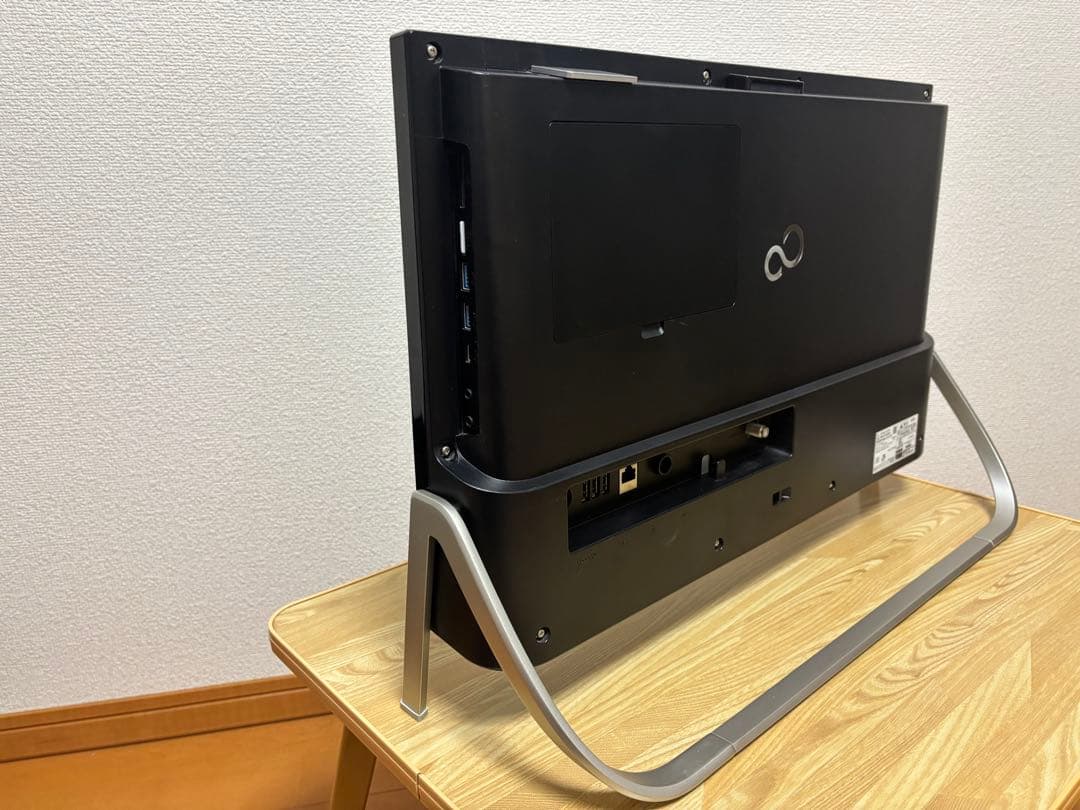 富士通 一体型PC【初期設定済み】SSD搭載 / TVチューナー/ 筆ぐるめ付き