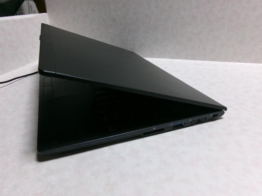 超美品 FMV LIFEBOOK C07007 高解像度 Win11 13.3型