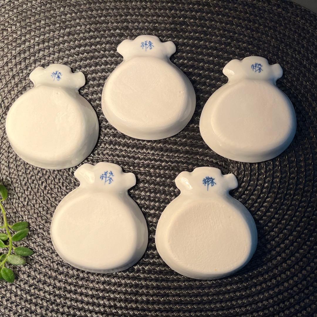 新品未使用　九谷焼　九谷焼小付５個　小付　豆皿　　小皿　正月食器