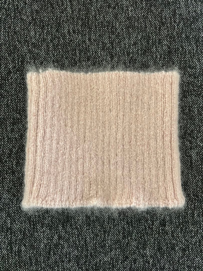 sacai 24-0884S ピンク ネックウォーマー