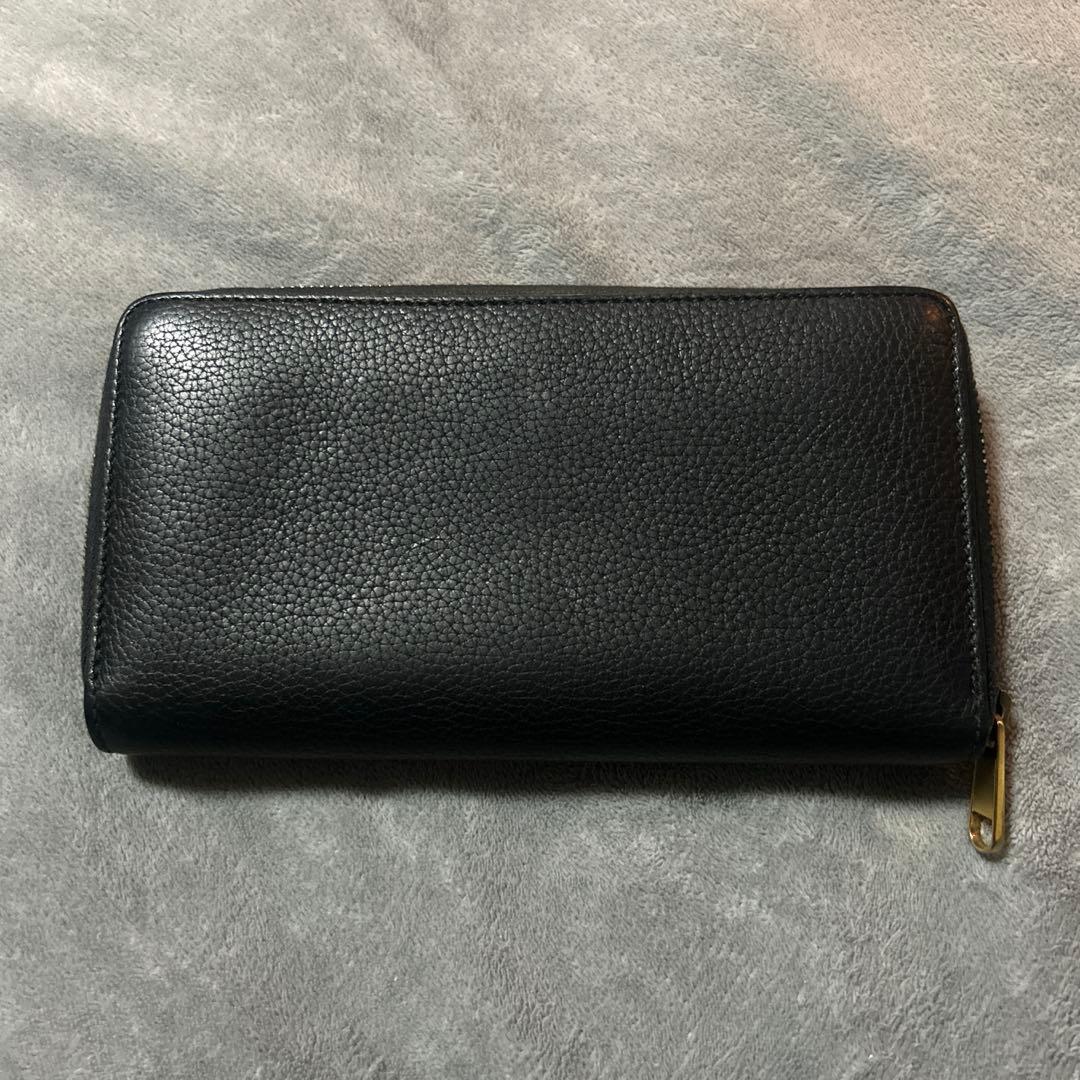 GUCCI ブラック 長財布 ロゴ入り