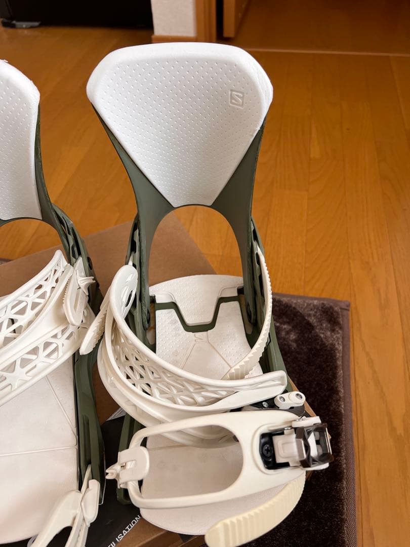 22-23SALOMON DISTRICT HPS Lサイズ