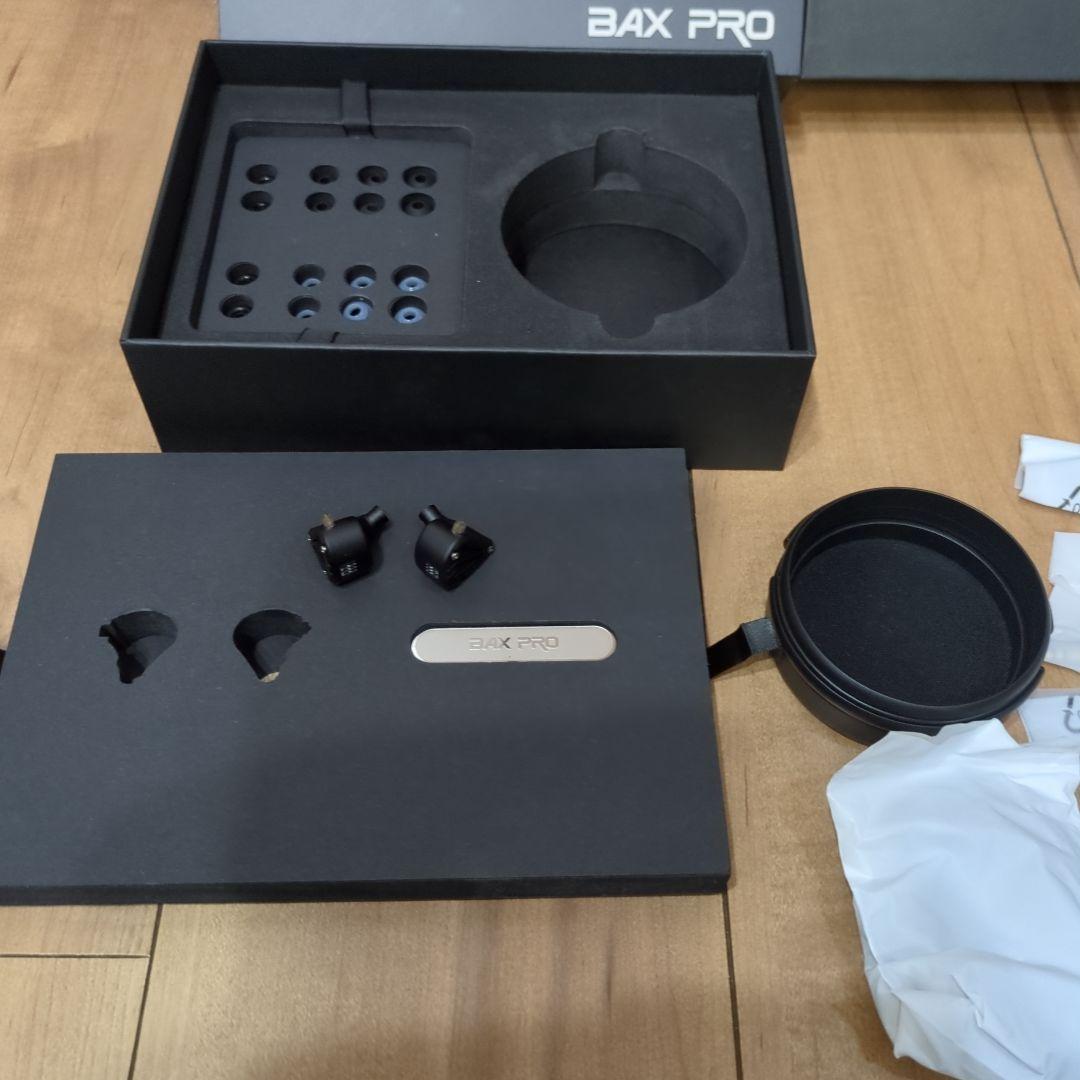 TRN BAX Pro 2EST+2BA+DD イヤホン　ネジ欠品有り