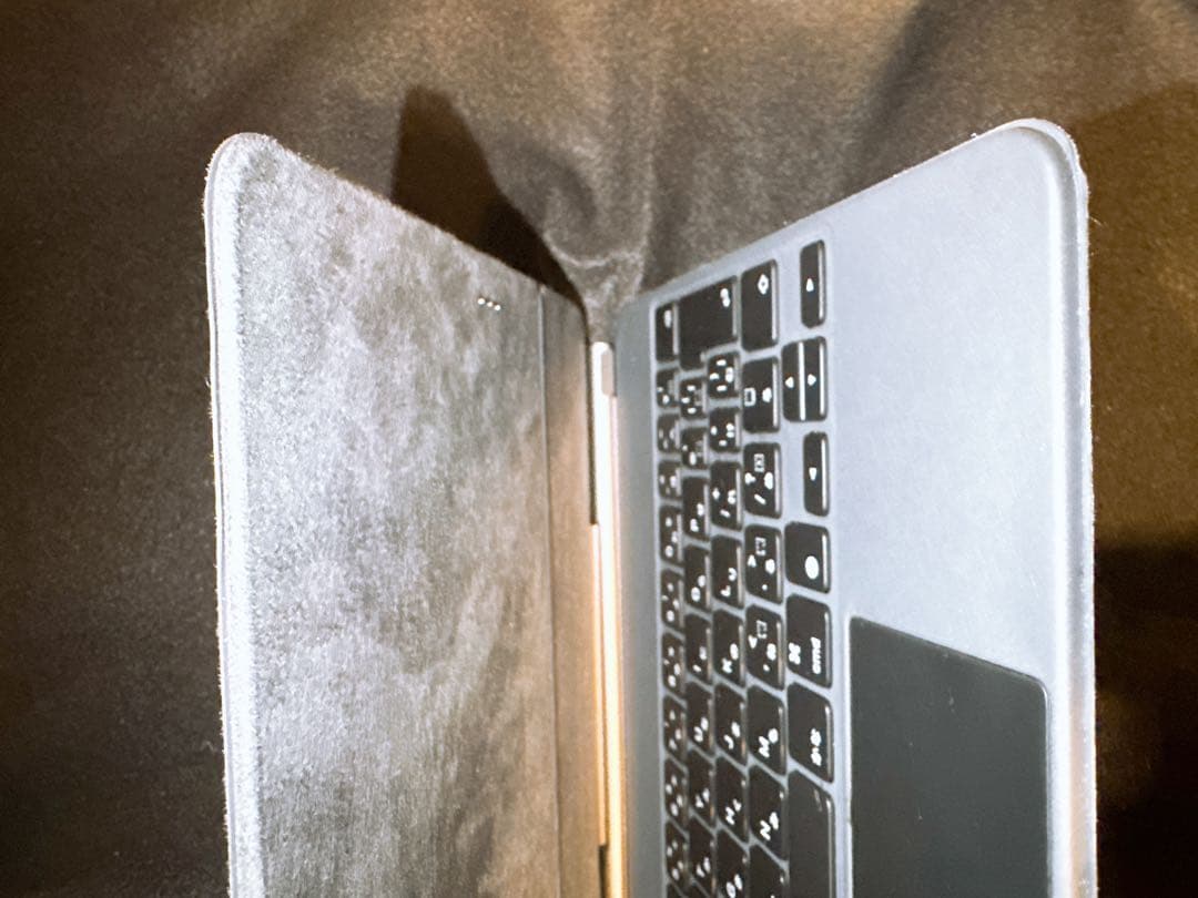 Apple Magic Keyboard 11インチ A2261