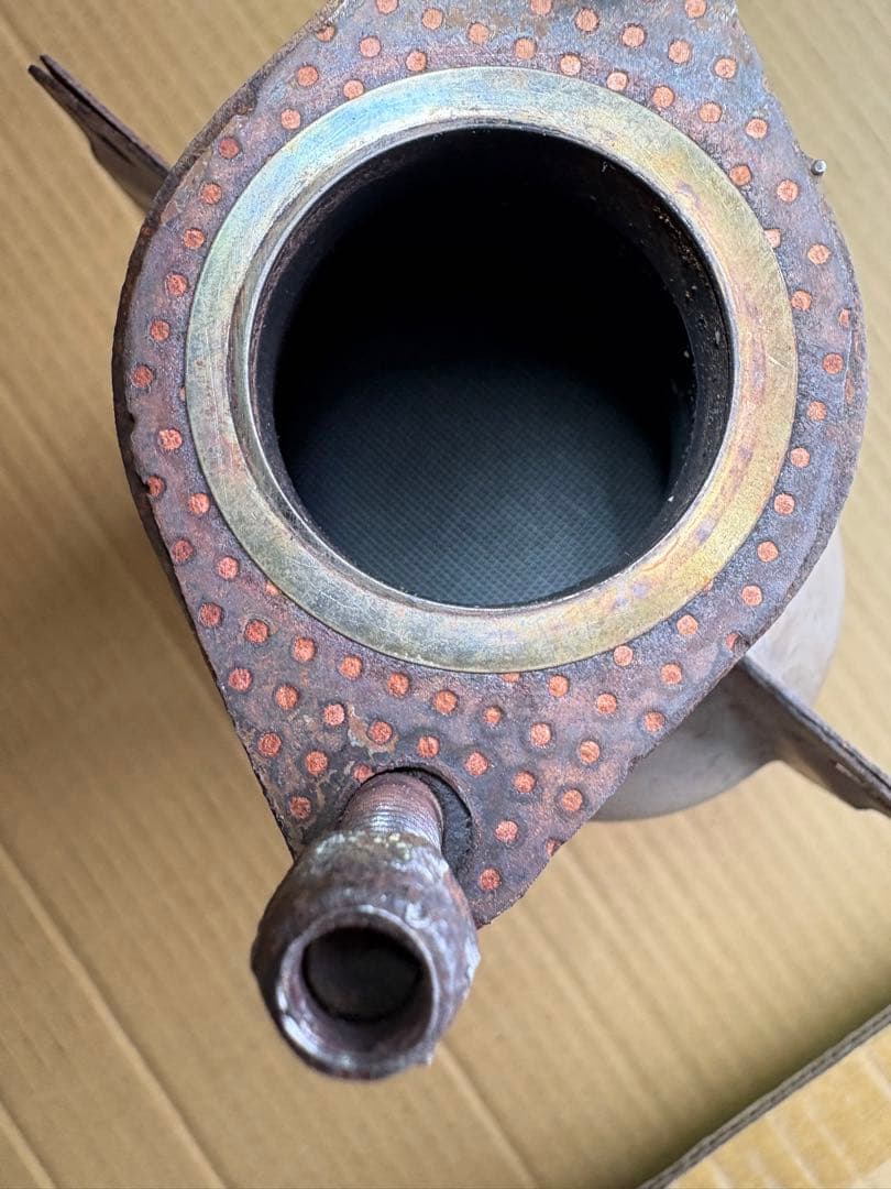 三菱　U62T （ミニキャブ）触媒