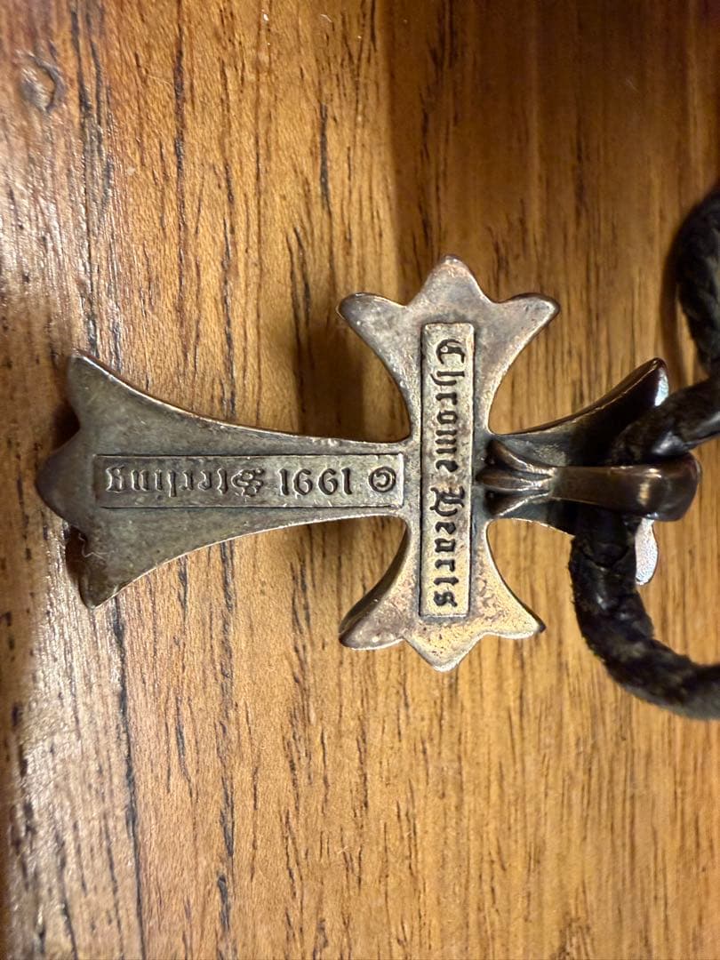 Chrome Hearts クロスペンダント