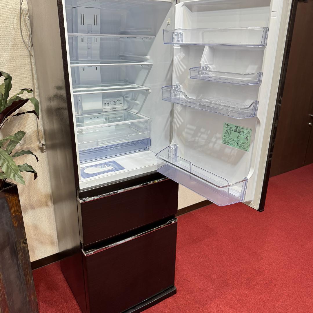 東京23区送料無料　超美品三菱３ドア冷蔵庫 365L　2017年製　製氷機有