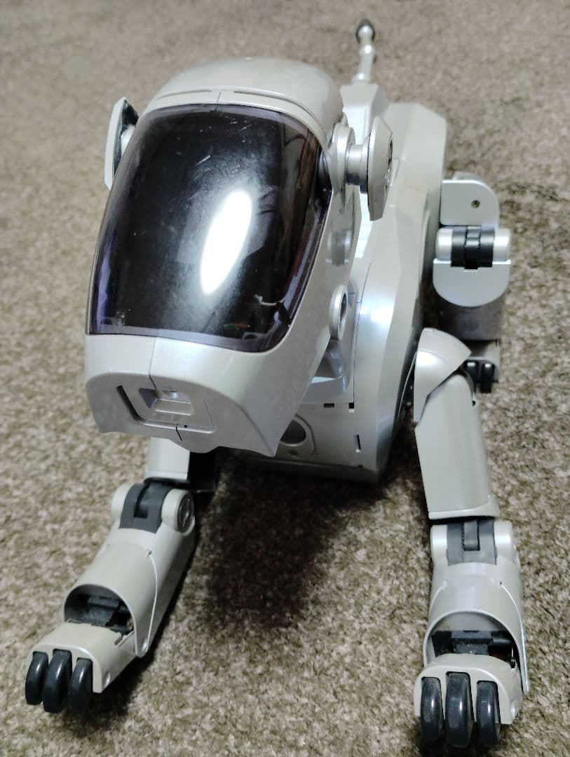 Y*o様 SONY AIBO ロボット犬 シルバー (1箇所難あり)