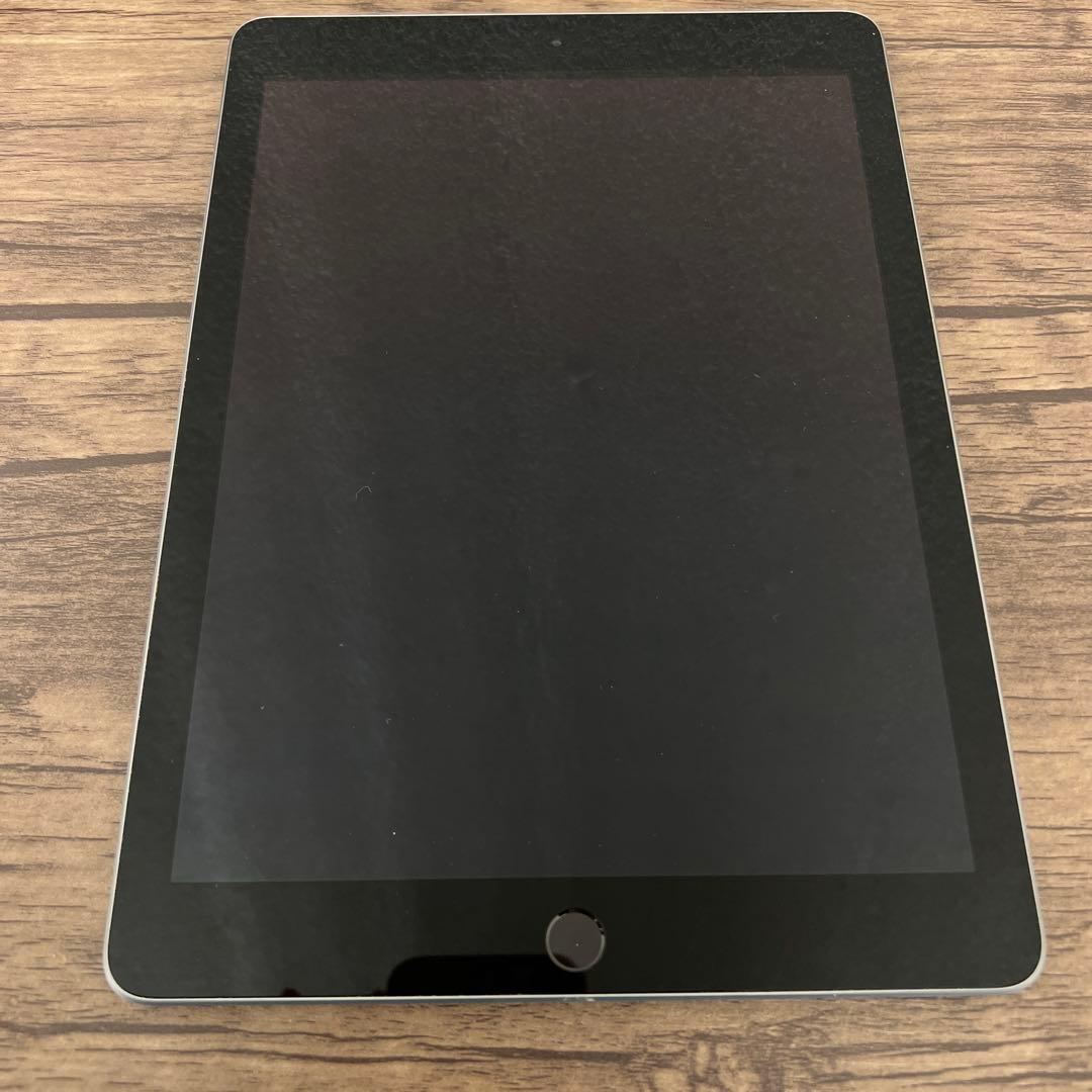 262055 Apple iPad 第６世代Wi-Fi 32GB スペースグレイ