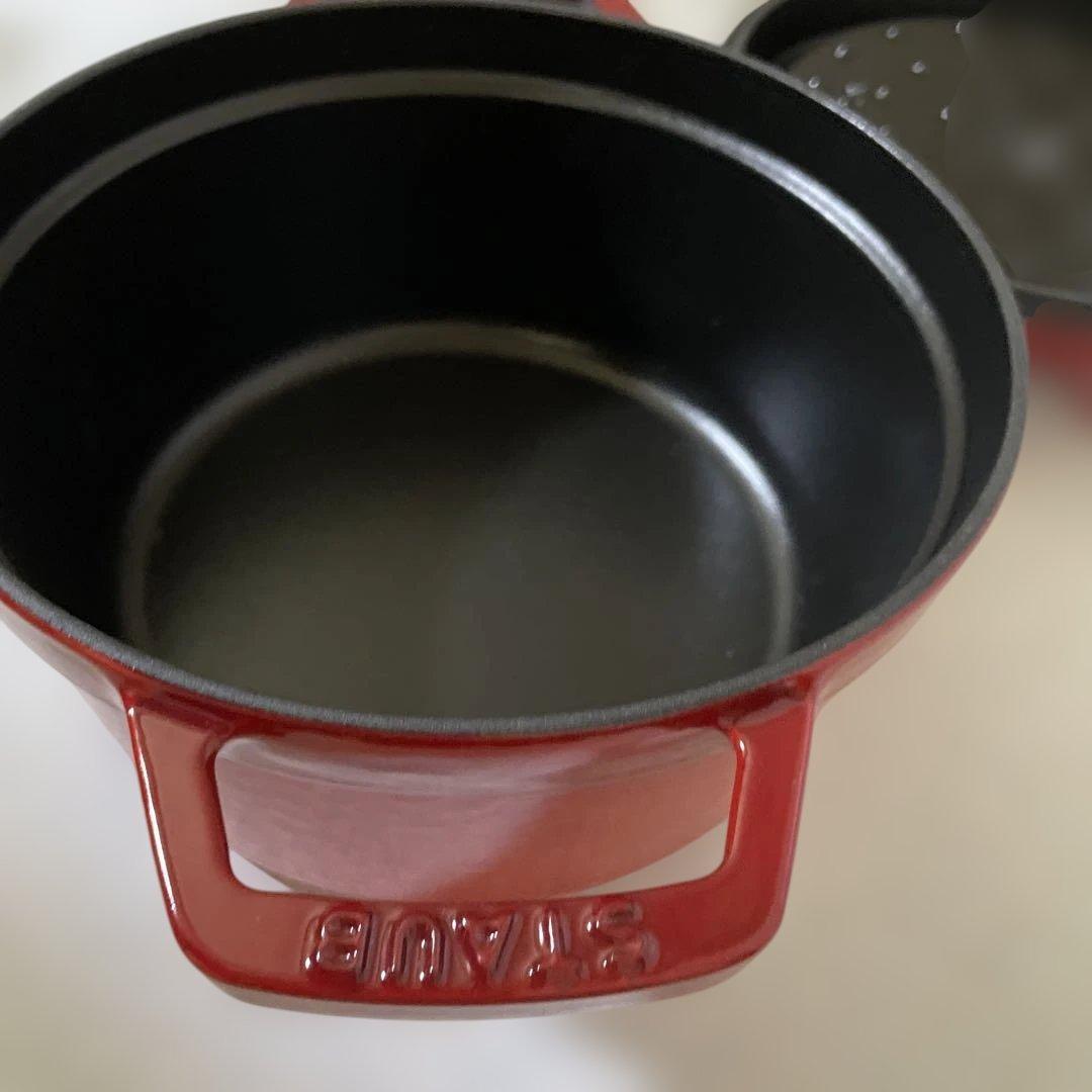 新品 ストウブ ピコ ココット ラウンド チェリー 20cm