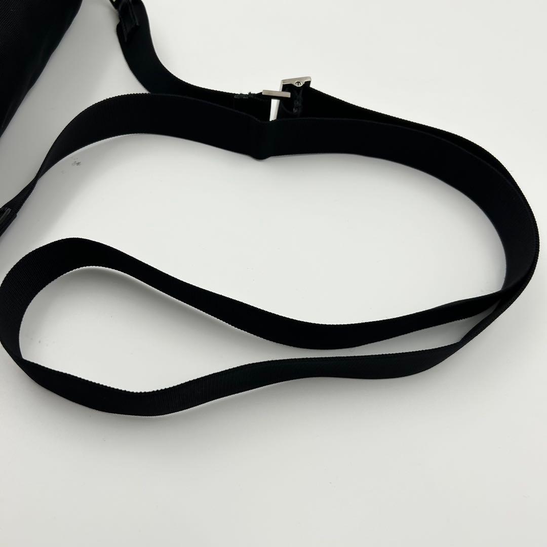 美品✨ グッチ ショルダーバッグ メッセンジャー 黒 裏地総柄 レザー ナイロン