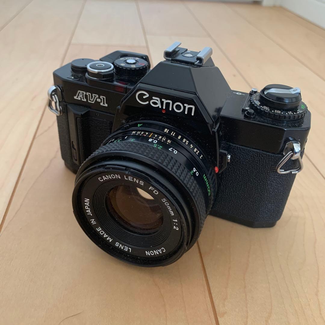 Canon AV-1 フィルムカメラ　レンズ付き