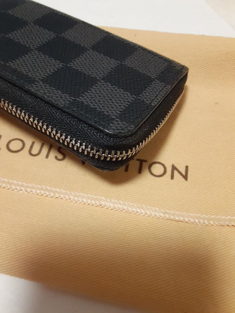 本日限り限定　中古　ダミエ　ジッピー